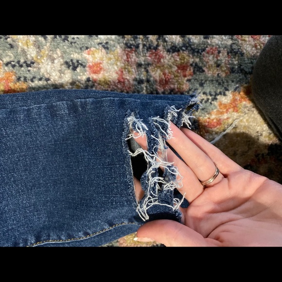 Universal Thread High Rise Skinny - Picture 2 of 8